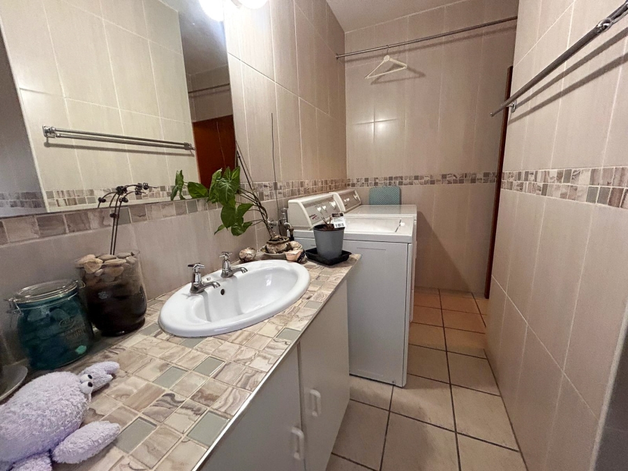 2 Bedroom Property for Sale in Potchefstroom North West